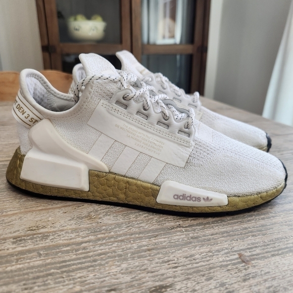ADIDAS NMD R1 V2 Gold Boost Running Lace Stretch Sneakers White, US Men's 7.5 - Picture 4 of 11